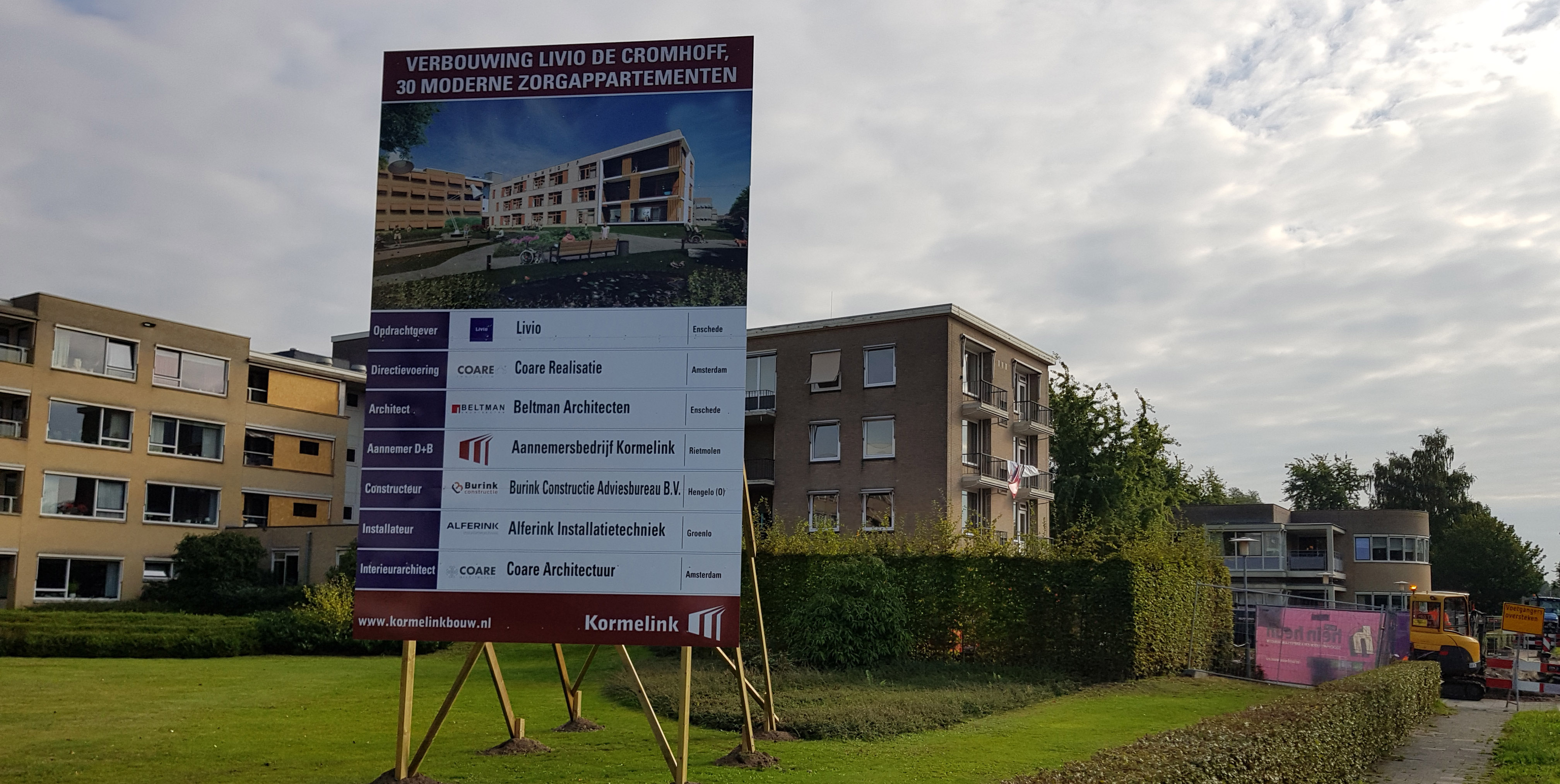 Plaatsing bouwbord de Cromhoff